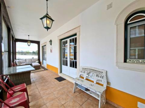 Moradia Térrea com Piscina e Terreno em São Pedro de Tomar | Villarius