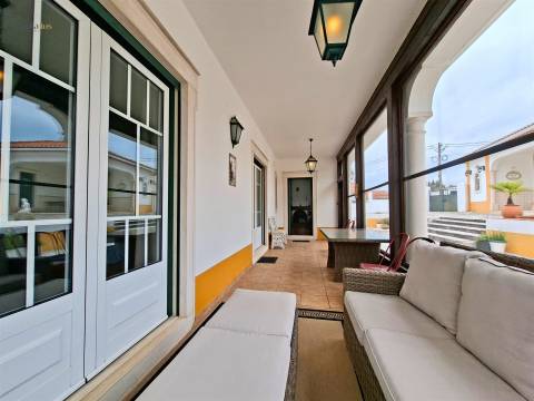 Moradia Térrea com Piscina e Terreno em São Pedro de Tomar | Villarius