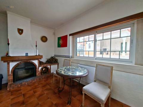 Moradia Térrea com Piscina e Terreno em São Pedro de Tomar | Villarius