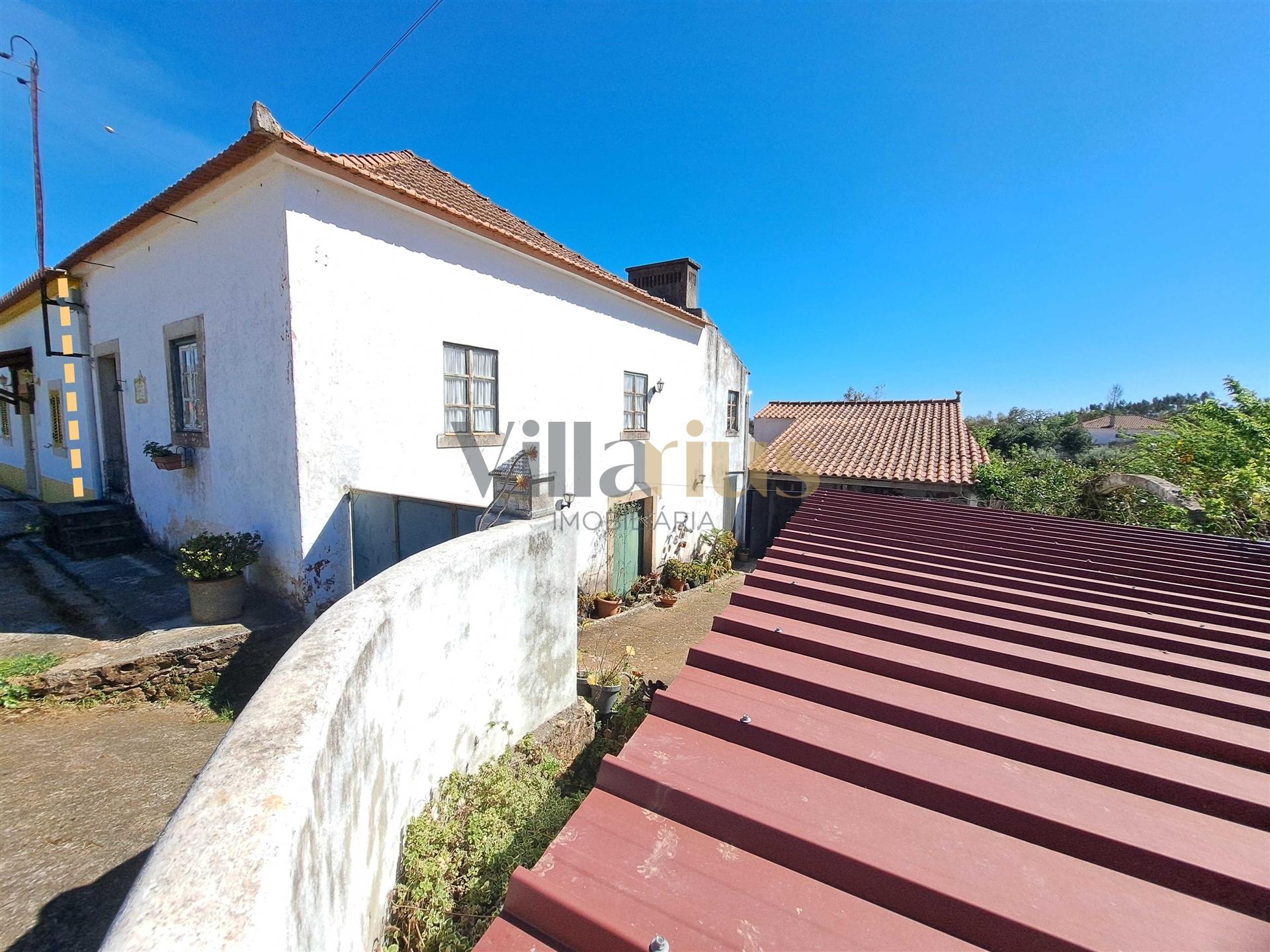 Moradia T2 para Venda em Casais e Alviobeira, Tomar