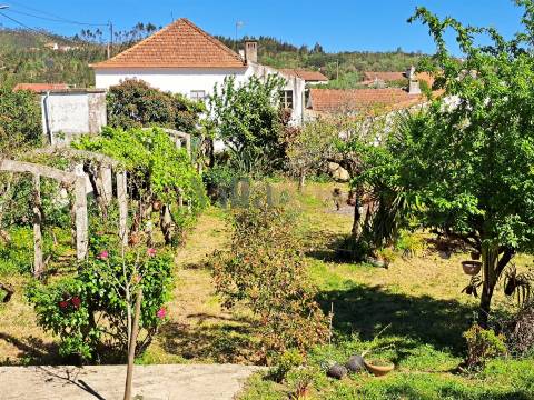 Moradia T2 para Venda em Casais e Alviobeira, Tomar