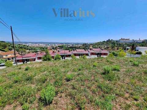 Lote para moradia unifamiliar em Tomar
