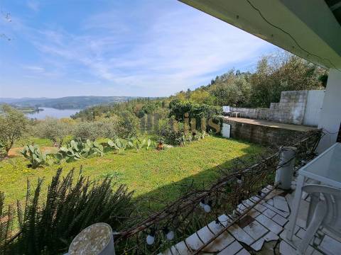 Moradia térrea T3 para Venda em Serra e Junceira, Tomar