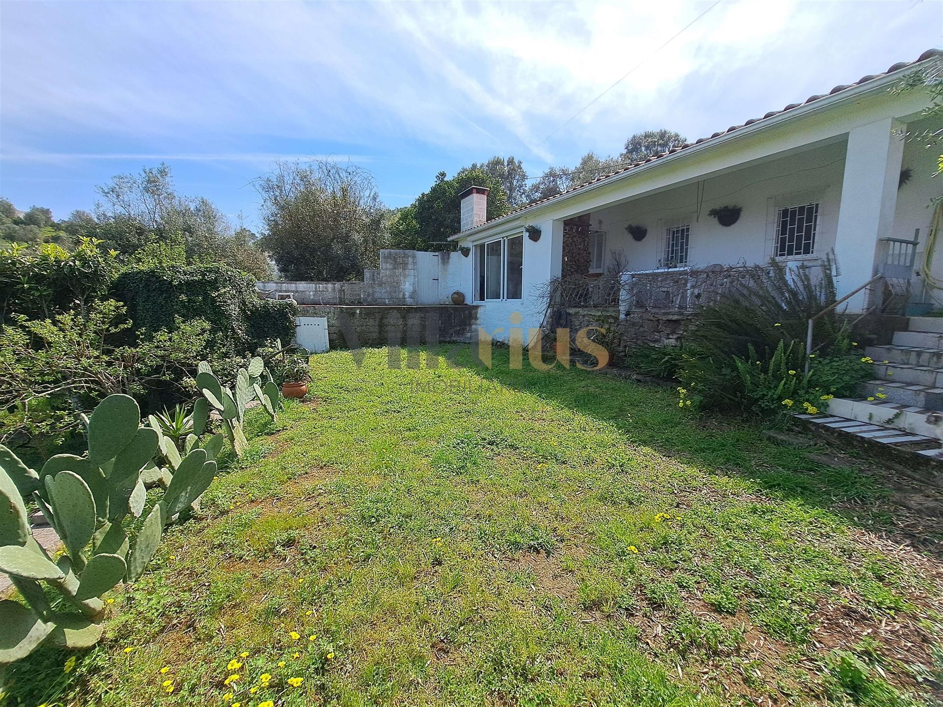 Moradia térrea T3 para Venda em Serra e Junceira, Tomar