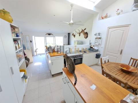 Moradia térrea T3 para Venda em Serra e Junceira, Tomar