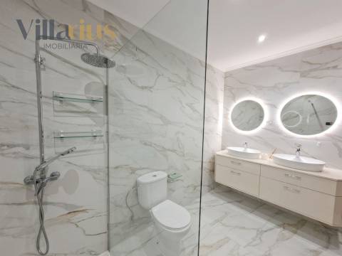 Moradia Geminada T4 + Sótão + Anexo | Entroncamento