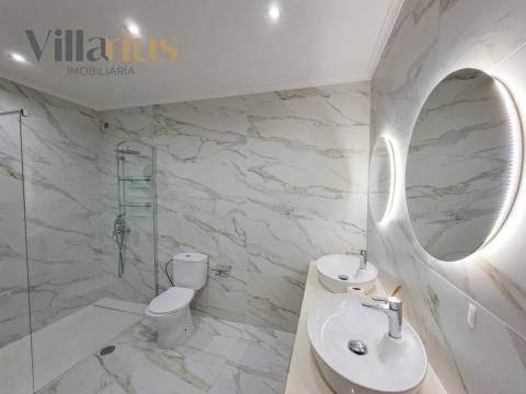 Moradia Geminada T4 + Sótão + Anexo | Entroncamento