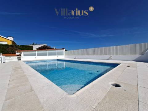Moradia de Luxo V3+1 com Piscina e Jardim Privativo