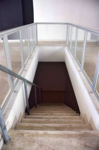 Loja no centro da Guia - Albufeira