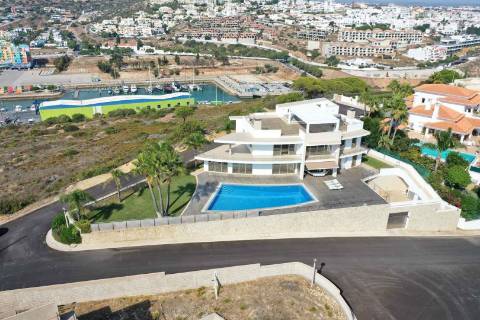 Fantástica Moradia com uma deslumbrante vista mar - Albufeira