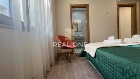 Apartamento T1 + 1 com vistas para o Mar e Marina