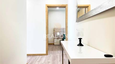 Apartamento T1 + 1 com vistas para o Mar e Marina