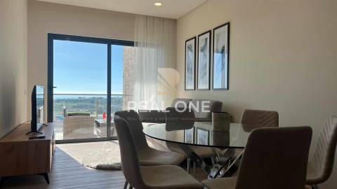 Apartamento T1 + 1 com vistas para o Mar e Marina