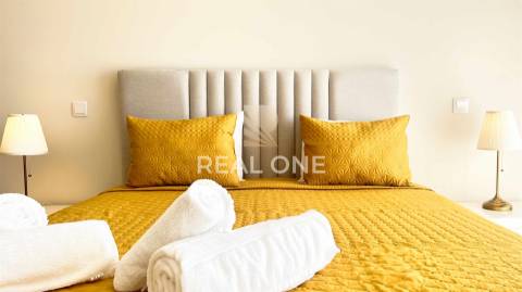 Apartamento T1 + 1 com vistas para o Mar e Marina