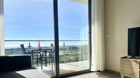 Moderno Apartamento de 1 Quarto com Vista Mar em Condomínio Exclusivo em Albufeira