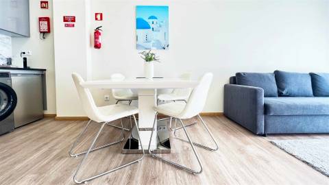 Moderno Apartamento de 1 Quarto com Vista Mar em Condomínio Exclusivo em Albufeira