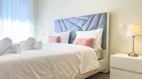 Moderno Apartamento de 1 Quarto com Vista Mar em Condomínio Exclusivo em Albufeira