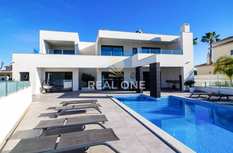 Fantástica Moradia de Luxo em Albufeira