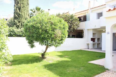 Moradia com 3 quartos, renovada, no centro de Albufeira