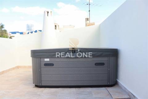 Moradia com 3 quartos, renovada, no centro de Albufeira