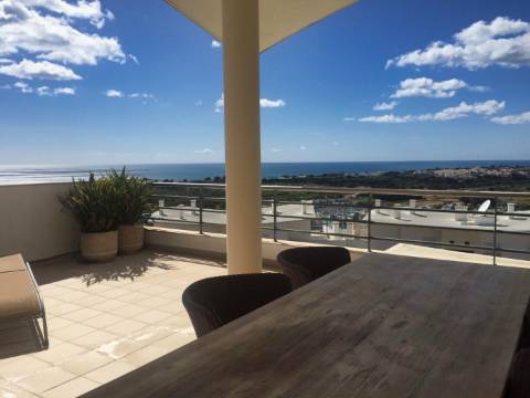 Soberba Penthouse com vista mar