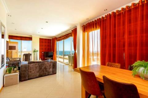 Soberba Penthouse com vista mar