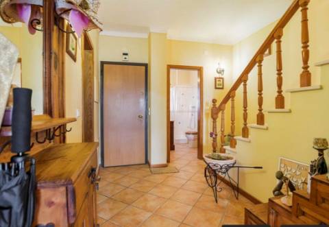 Moradia V3 na Mosqueira