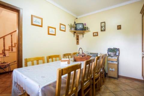 Moradia V3 na Mosqueira