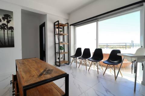 Moradia privada, renovada e com Vista Mar