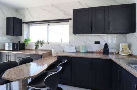 Moradia privada, renovada e com Vista Mar