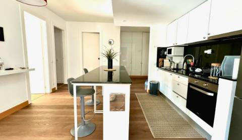 Apartamento em Vilamoura com enorme terraço