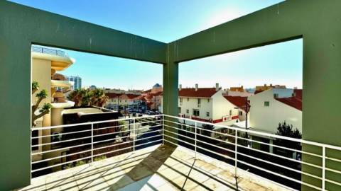 Apartamento em Vilamoura com enorme terraço