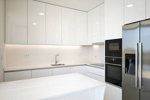 Moradia T4 em Vale Navio