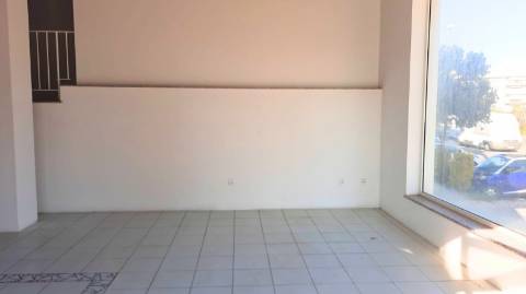 Loja Comercial em Localização Privilegiada Armação de Pêra