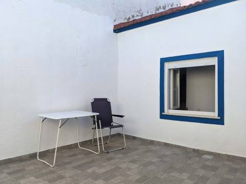 Moradia T2  remodelada em Algoz