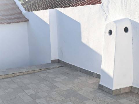 Moradia T2  remodelada em Algoz