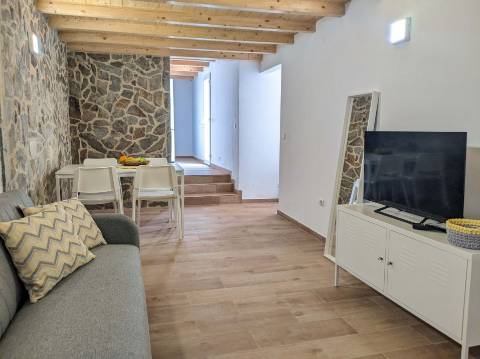 Moradia T2  remodelada em Algoz