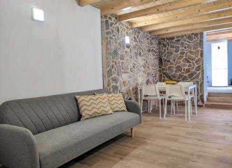 Moradia T2  remodelada em Algoz