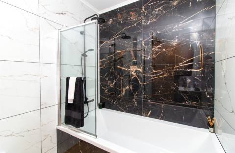 Moradia T3 + 1 com garagem, piscina, terraços,...