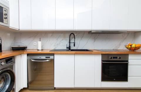 Moradia T3 + 1 com garagem, piscina, terraços,...