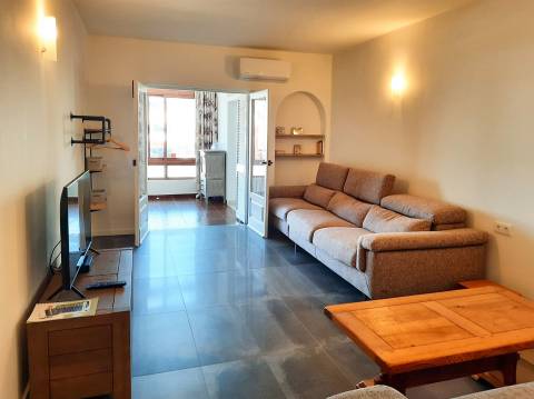 Apartamento T1 em Santa Eulália a 500 metros da praia.
