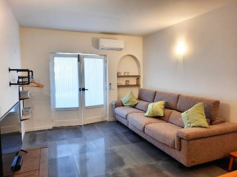 Apartamento T1 em Santa Eulália a 500 metros da praia.