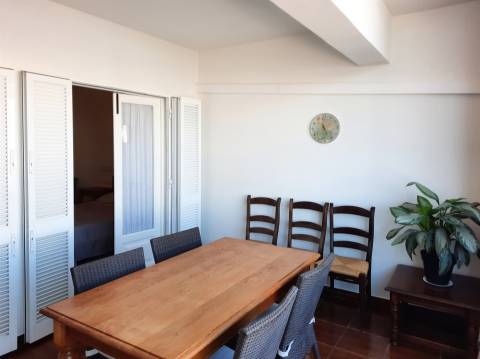 Apartamento T1 em Santa Eulália a 500 metros da praia.