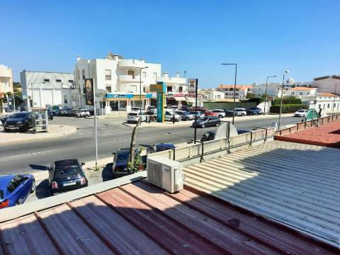 Apartamento T1 em Santa Eulália a 500 metros da praia.