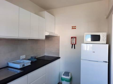 Apartamento T1 em Santa Eulália a 500 metros da praia.