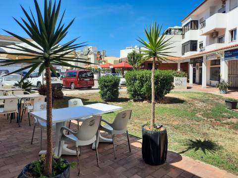 Oportunidade - Restaurante à Venda em Santa Eulália.