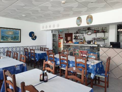 Oportunidade - Restaurante à Venda em Santa Eulália.