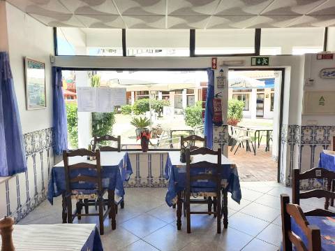 Oportunidade - Restaurante à Venda em Santa Eulália.