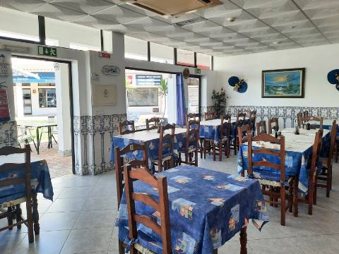 Oportunidade - Restaurante à Venda em Santa Eulália.