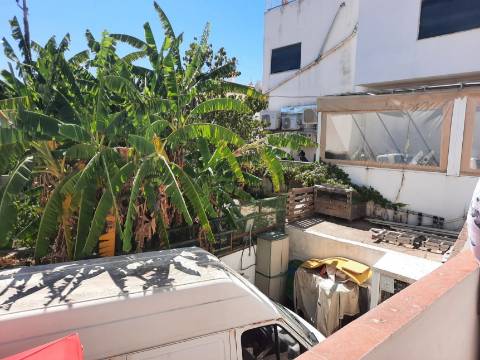 Oportunidade - Restaurante à Venda em Santa Eulália.